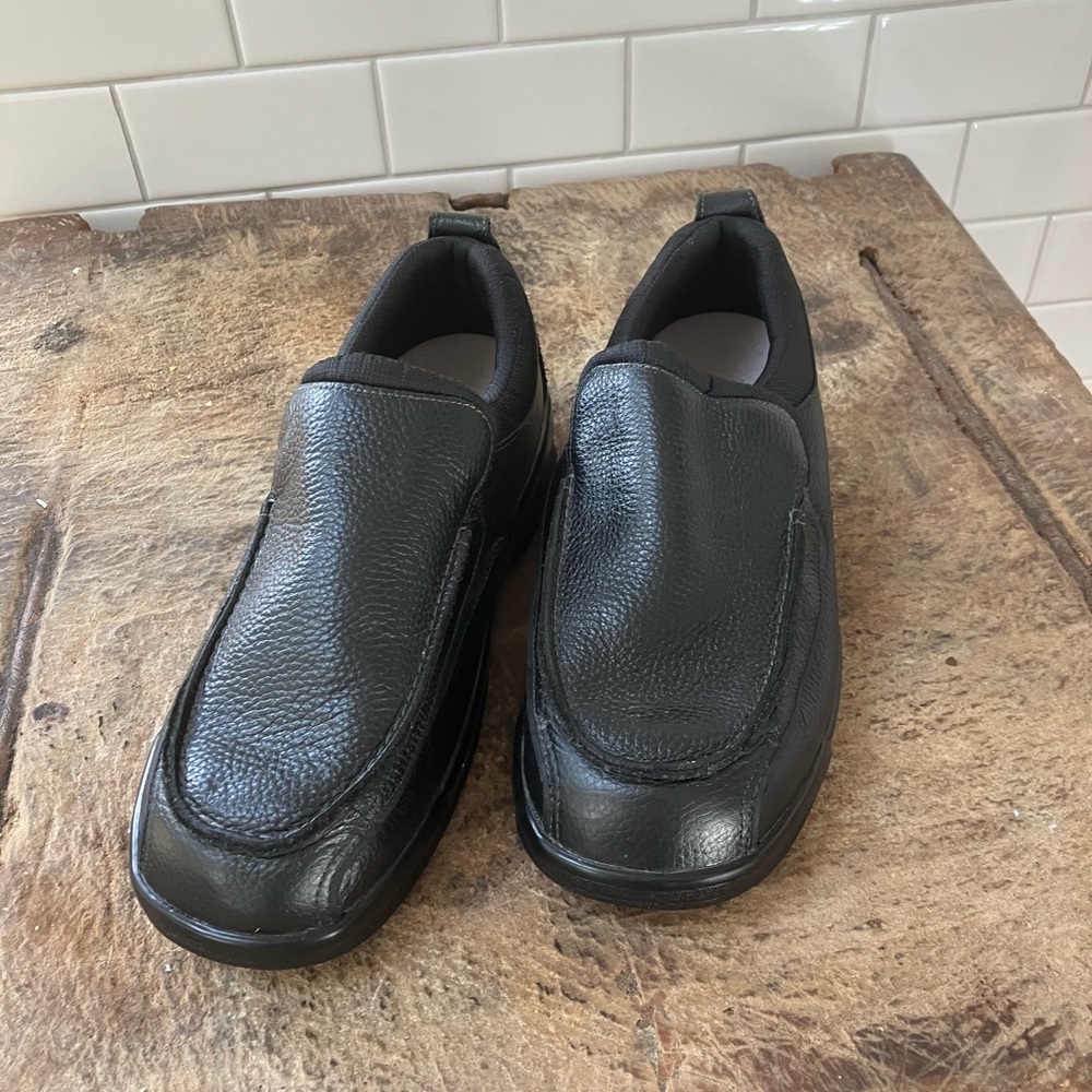 Apex B5000m Biomechanical Men's Classic Moc Dress Shoe In Black Velcro